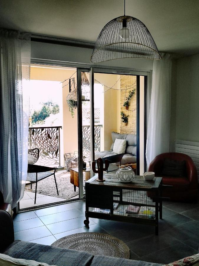 Appartement Appart standing cœur de ville à La Rochelle  Extérieur photo
